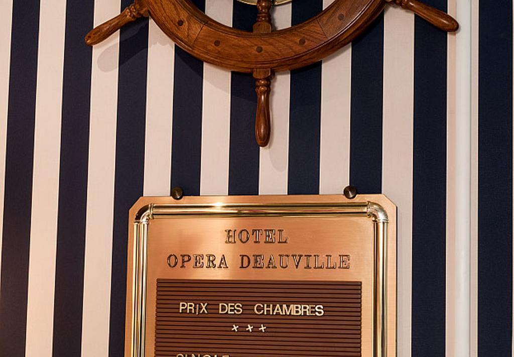 Opera Deauville Париж Экстерьер фото
